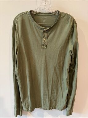 J.Crew Broken-in Long-Sleeve Henley in a faded olive green color Men’s Med Tall